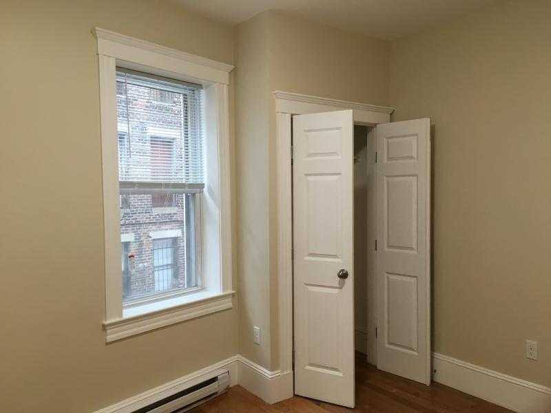 Apartment for rent at 897 Huntington Ave, Boston, MA 02115
