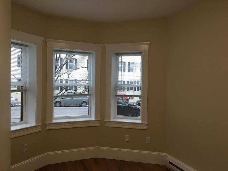 Apartment for rent at 897 Huntington Ave, Boston, MA 02115