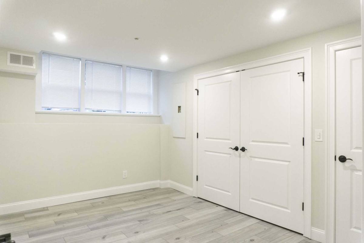 Apartment for rent at 2027 Commonwealth Ave, Brighton, MA 02135