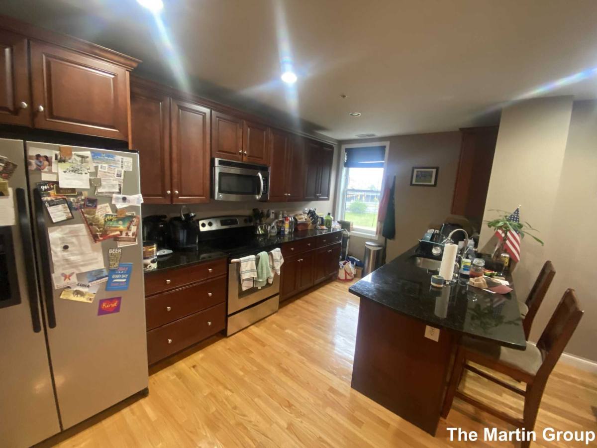 Apartment for rent at 110 Fellsway W, Somerville, MA 02145