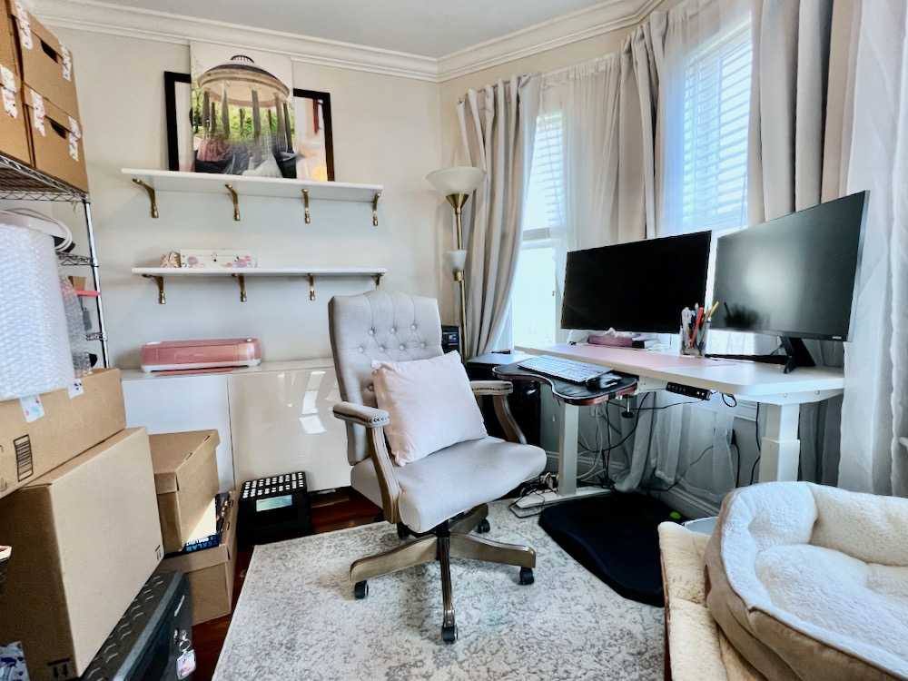 Apartment for rent at 94 Maple St, West Roxbury, MA 02132