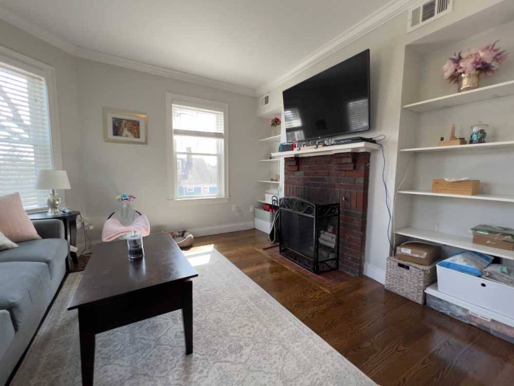 Apartment for rent at 94 Maple St, West Roxbury, MA 02132