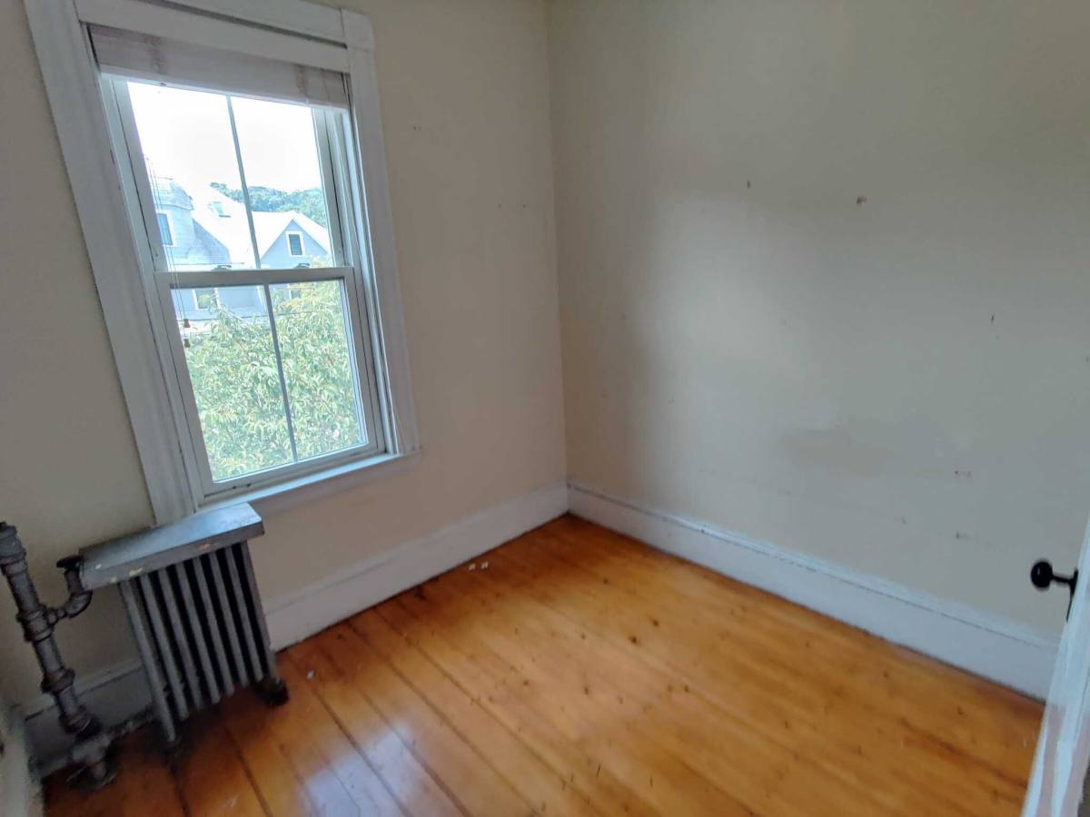 Apartment for rent at 280 Poplar St, Roslindale, MA 02131