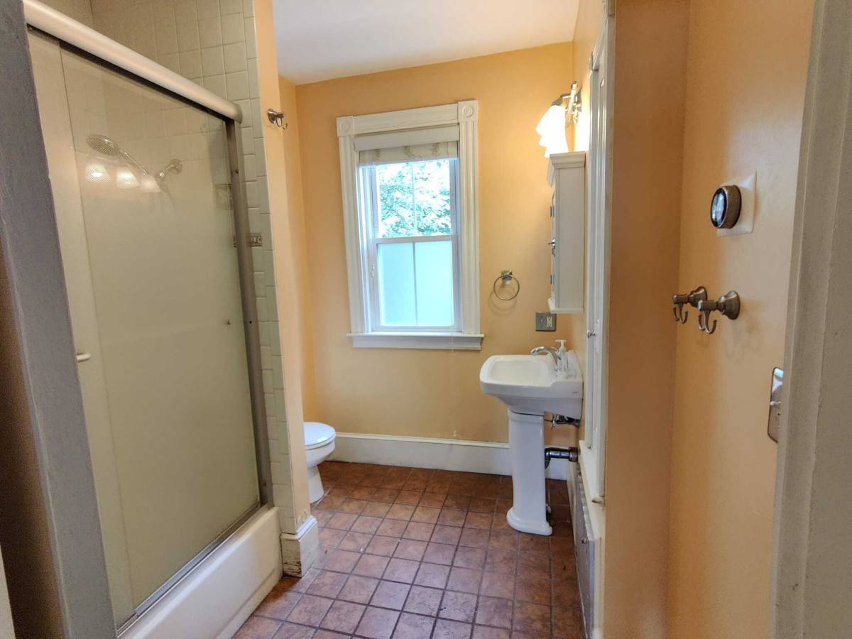 Apartment for rent at 280 Poplar St, Roslindale, MA 02131
