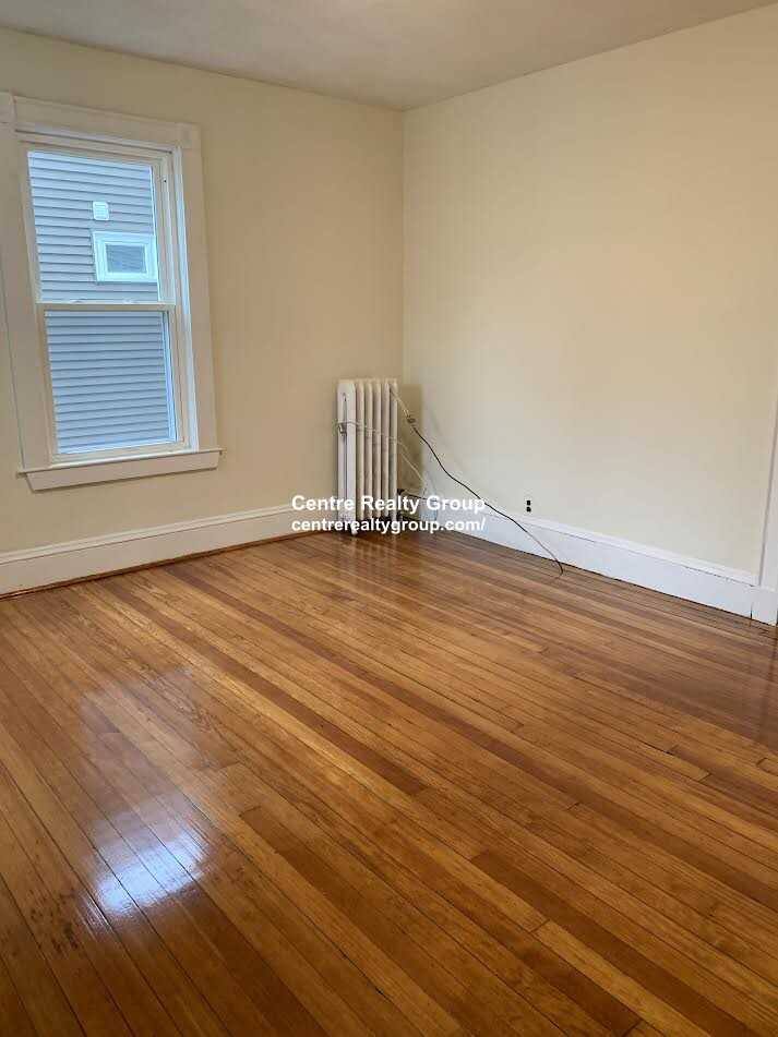 Apartment for rent at 196 Robbins St, Waltham, MA 02453