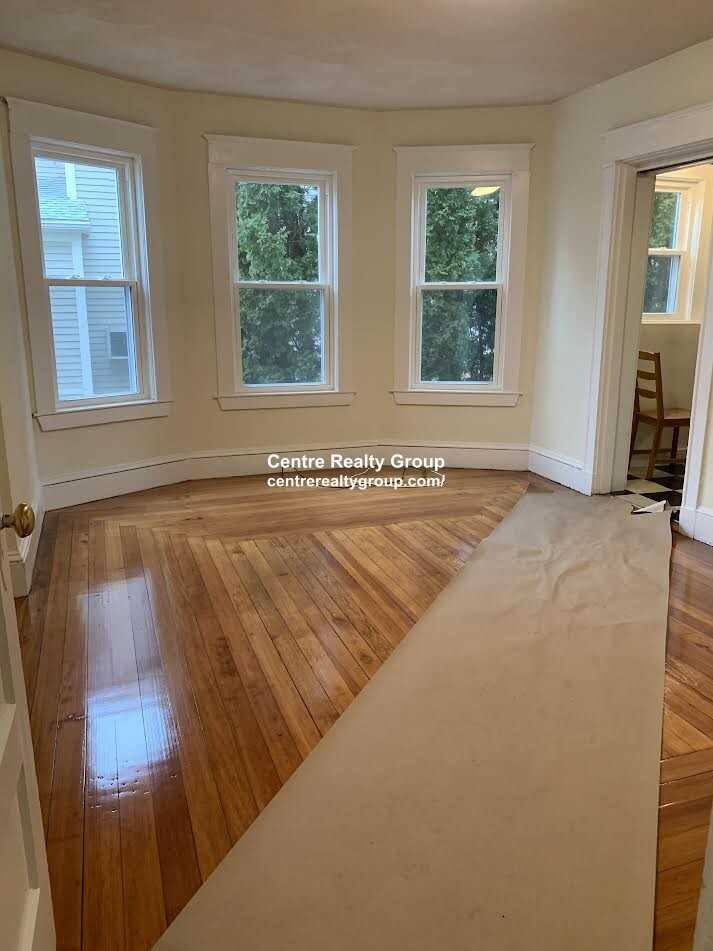 Apartment for rent at 196 Robbins St, Waltham, MA 02453