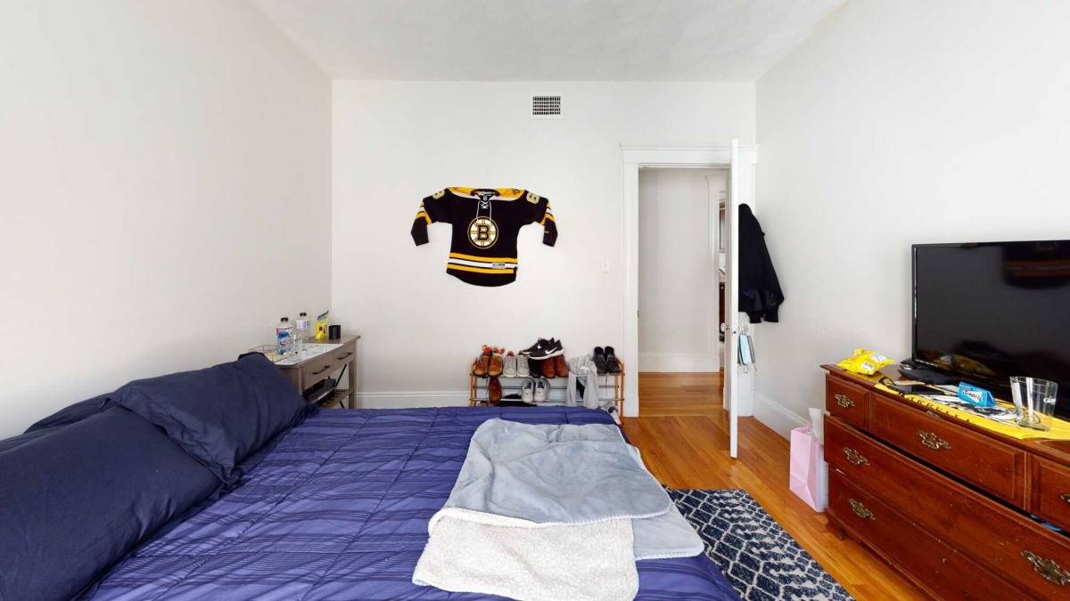 Apartment for rent at 44 Saranac St, Dorchester, MA 02122