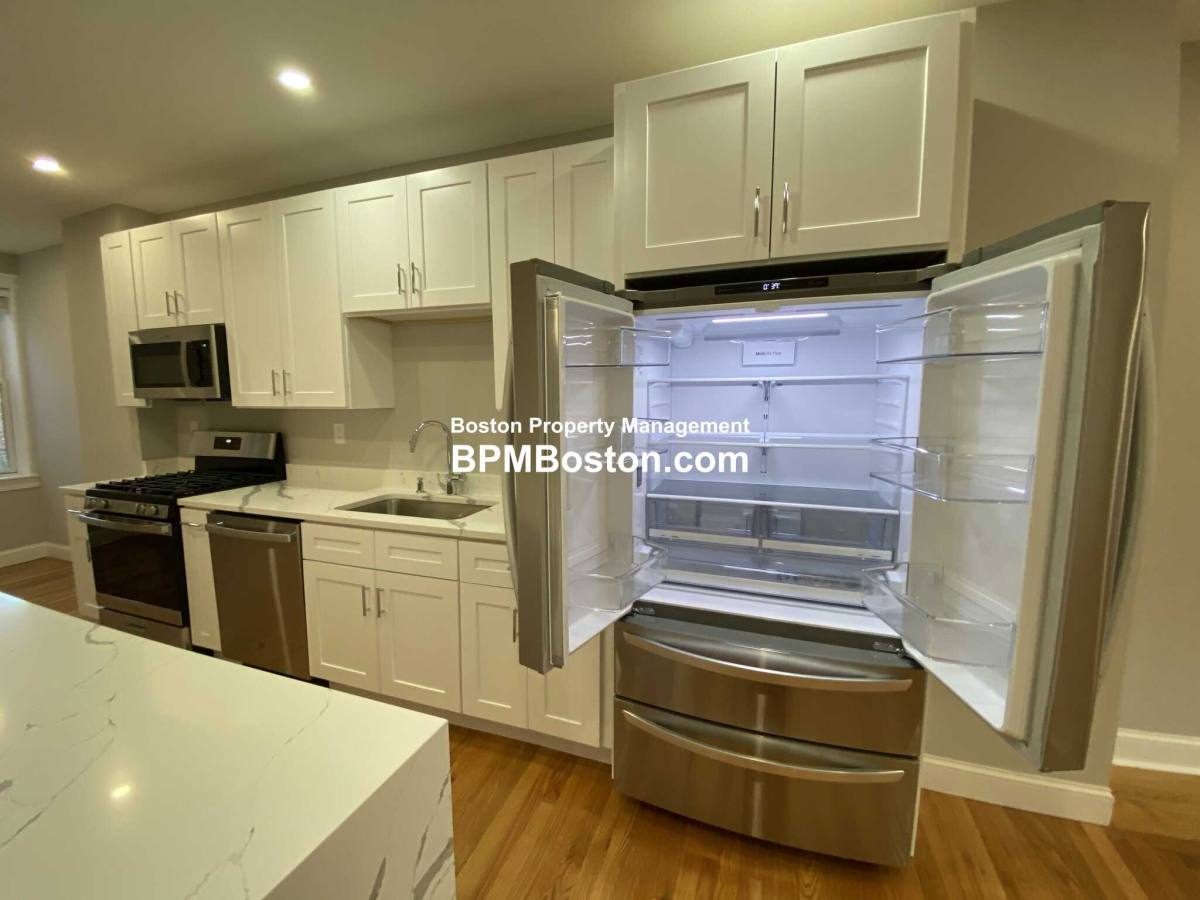 Apartment for rent at 18 Kilsyth Rd, Brookline, MA 02445