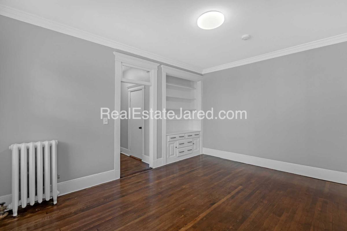 Apartment for rent at 39 Glenville Ave, Allston, MA 02134