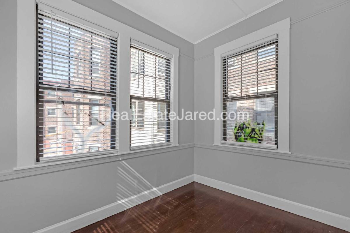 Apartment for rent at 39 Glenville Ave, Allston, MA 02134