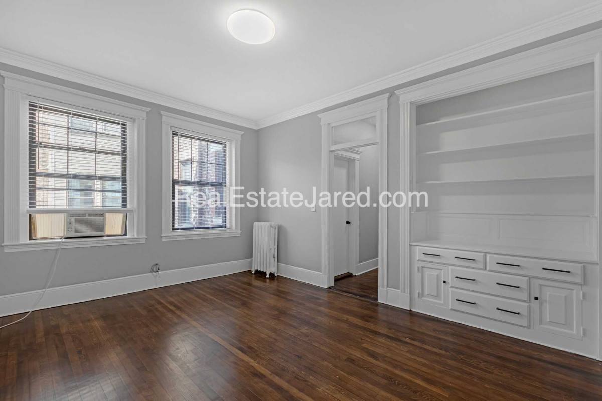 Apartment for rent at 39 Glenville Ave, Allston, MA 02134