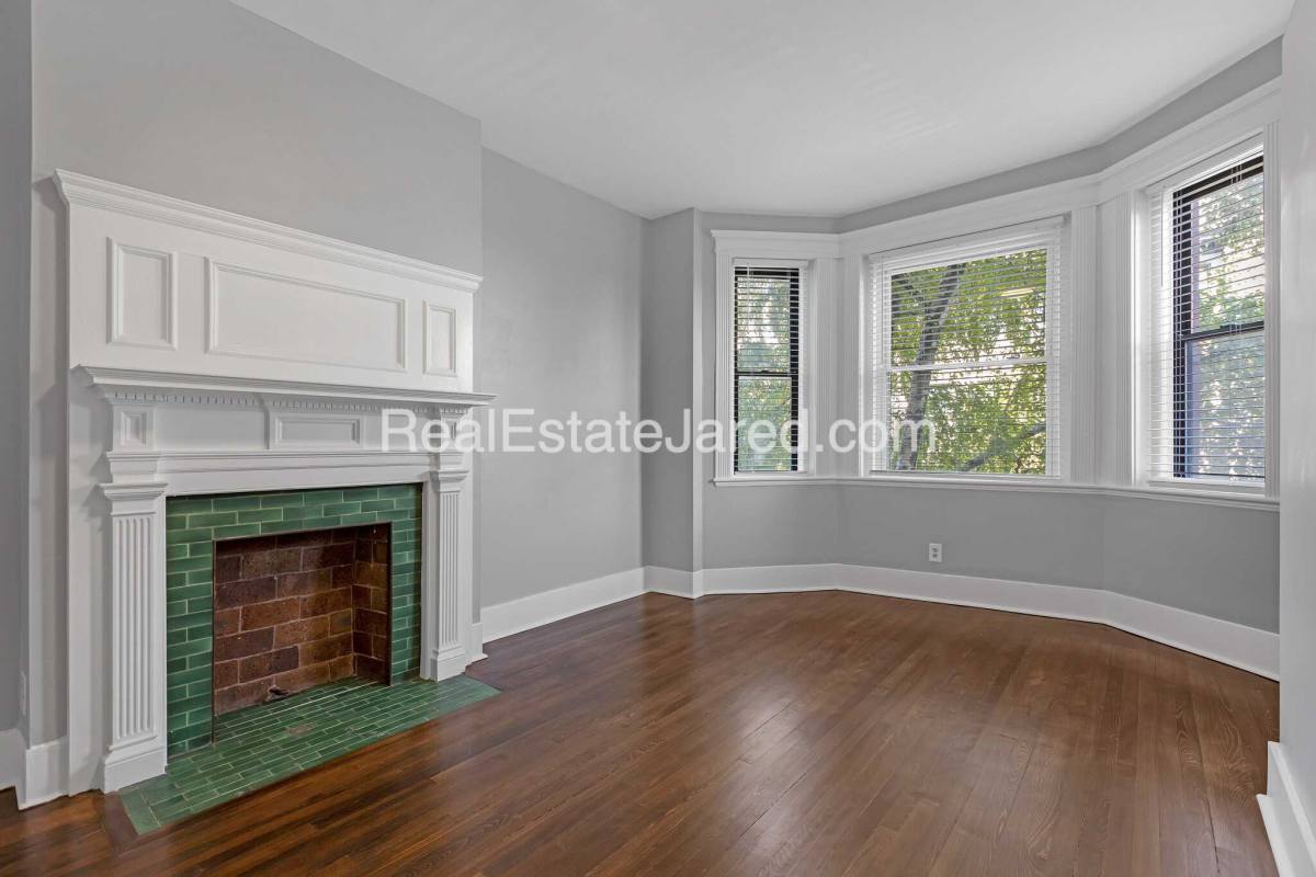 Apartment for rent at 39 Glenville Ave, Allston, MA 02134