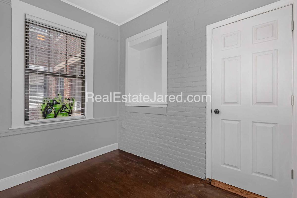 Apartment for rent at 39 Glenville Ave, Allston, MA 02134