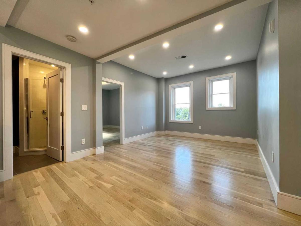 Apartment for rent at 9-1 University Rd #3, Brookline, MA 02445