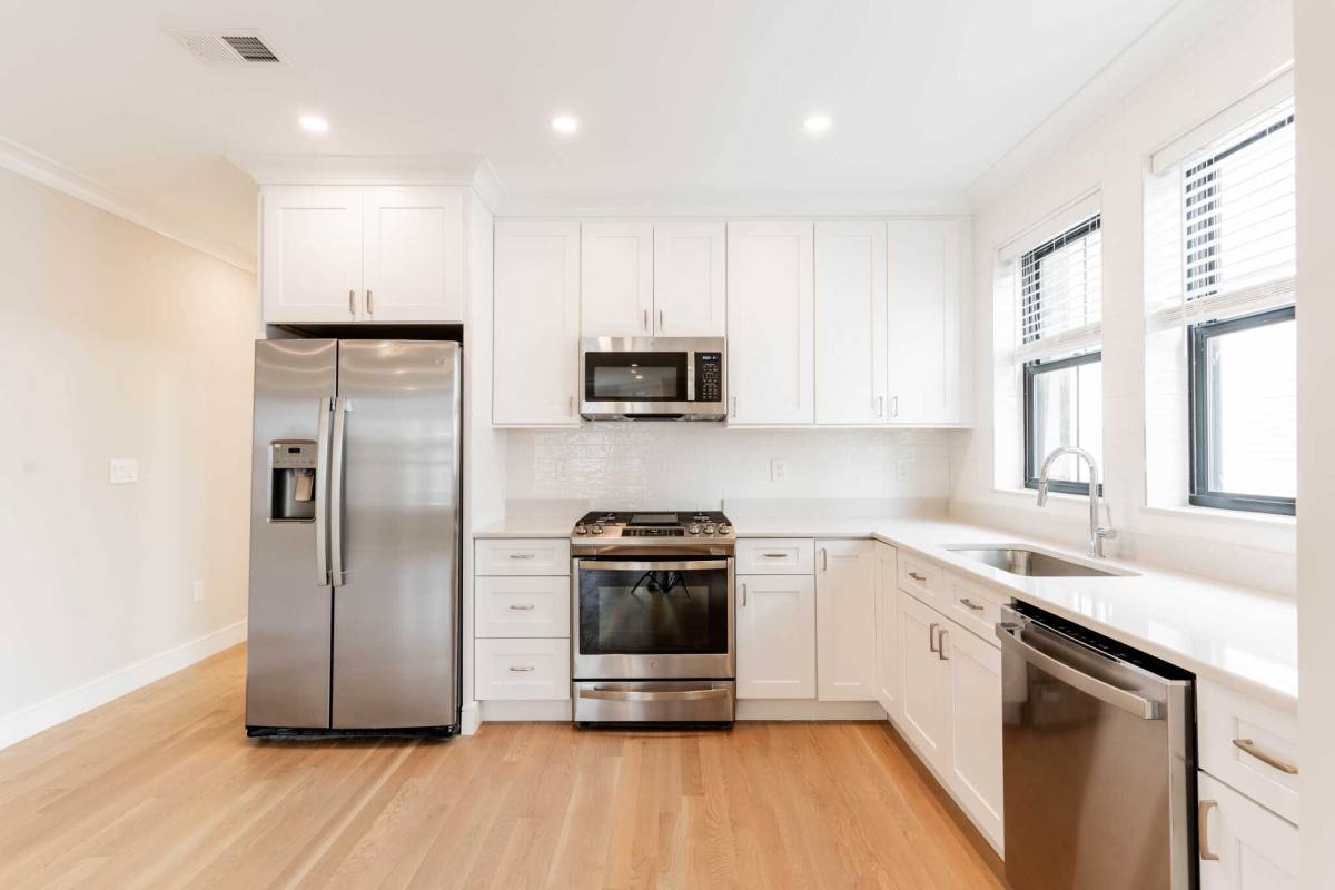 Apartment for rent at 291 Lamartine St, Jamaica Plain, MA 02130