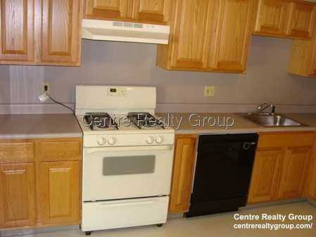 Townhouse for rent at 65 Hamlet St, Newton Center, MA 02459