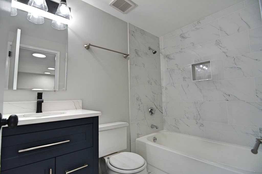 Apartment for rent at 13 Douglass Park, Boston, MA 02118