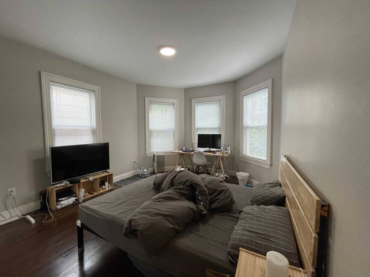 Apartment for rent at 177 Hampshire St, Cambridge, MA 02139