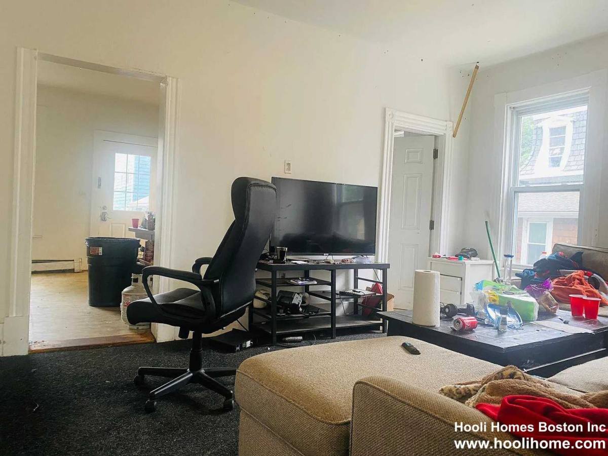 Apartment for rent at 32 Ashford St, Allston, MA 02134