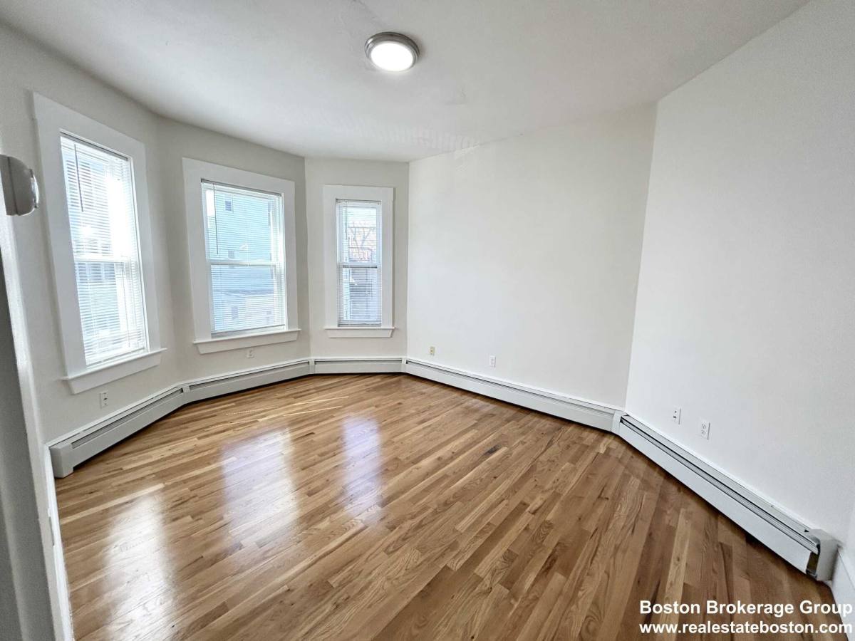 Apartment for rent at 21 Elder St, Dorchester, MA 02125