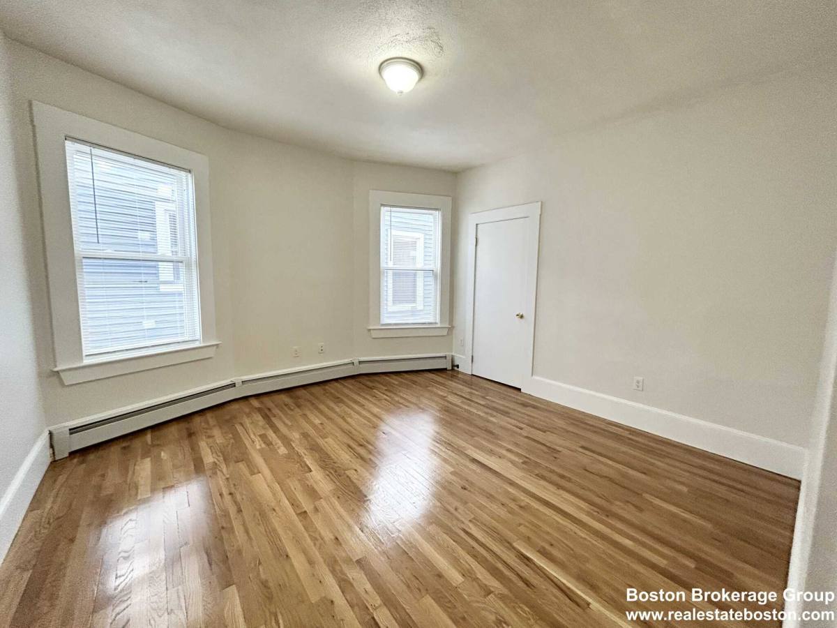 Apartment for rent at 21 Elder St, Dorchester, MA 02125
