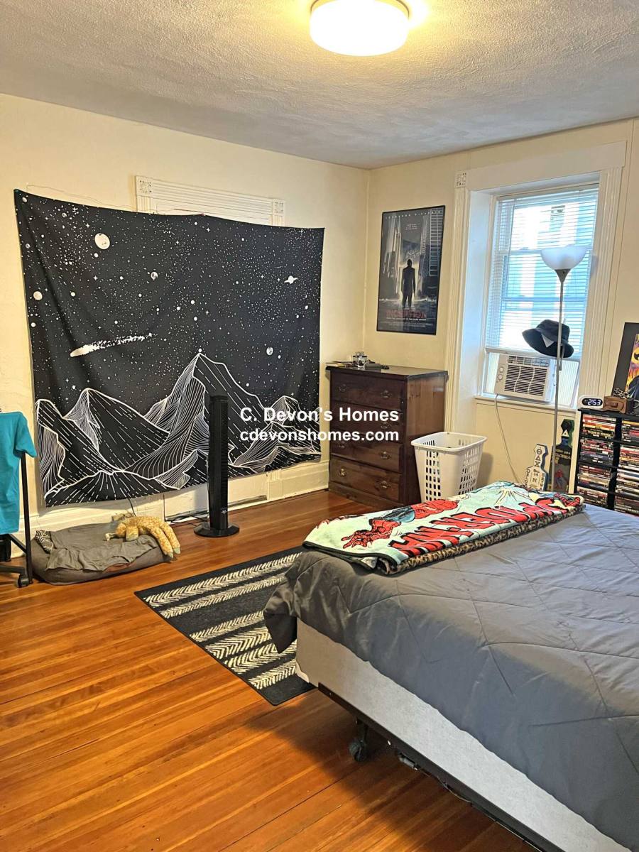 Apartment for rent at 92 Second St, Cambridge, MA 02141