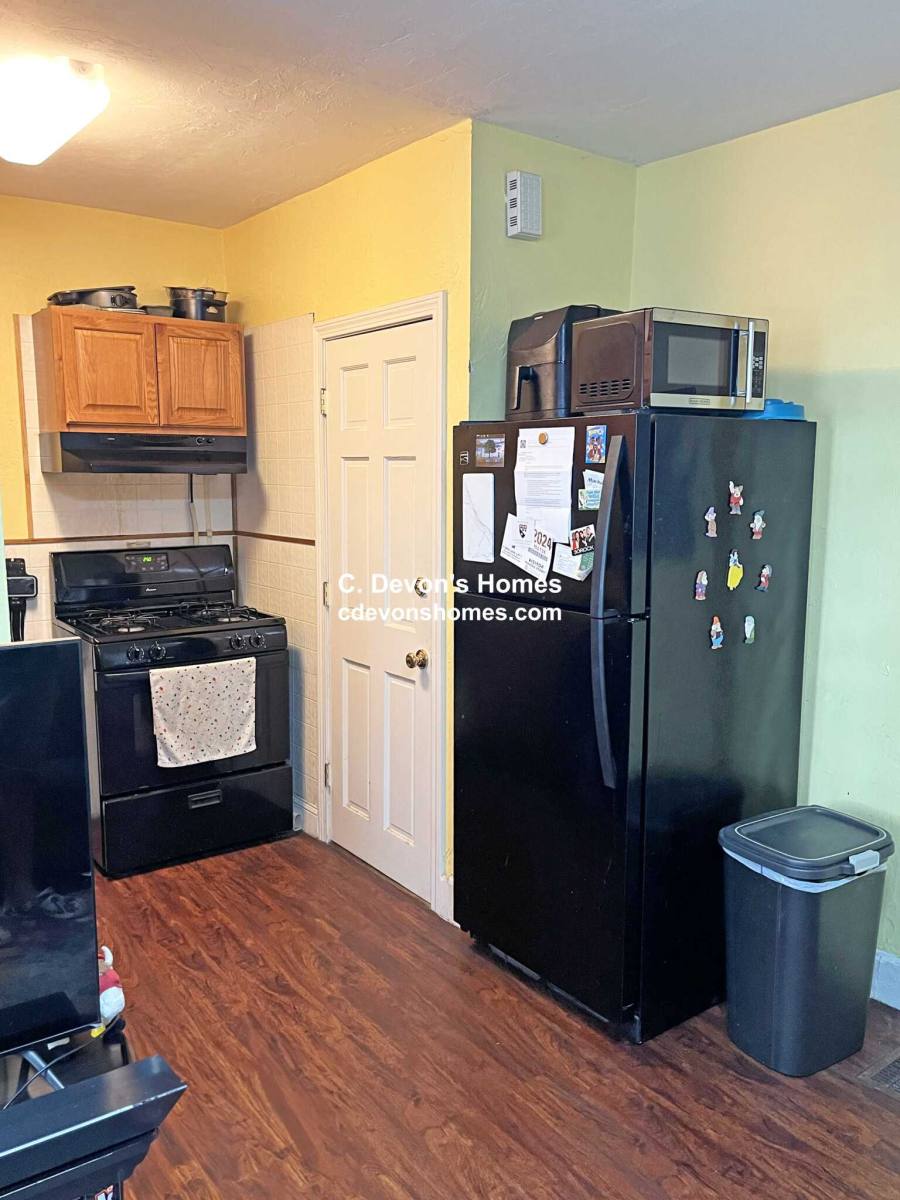 Apartment for rent at 92 Second St, Cambridge, MA 02141