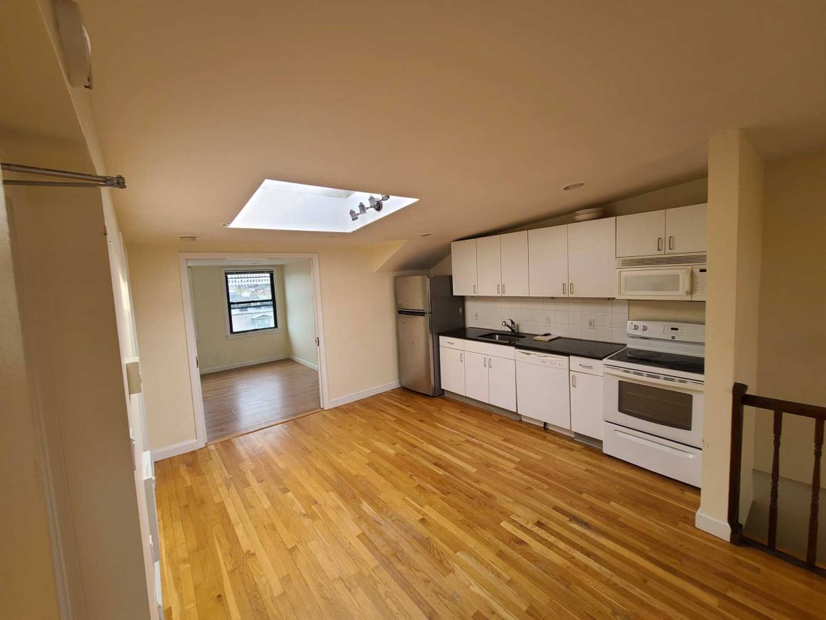Apartment for rent at 145 Beacon St, Boston, MA 02116