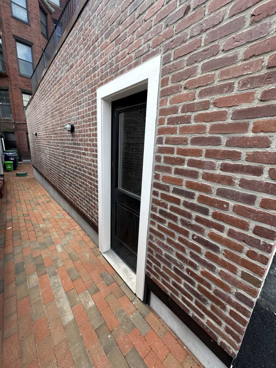 Apartment for rent at 467 Beacon St, Boston, MA 02115