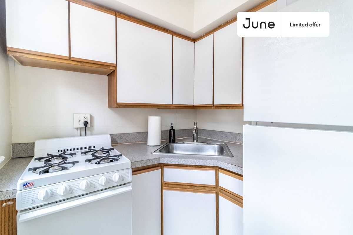 Apartment for rent at 9 Braemore Rd, Brighton, MA 02135