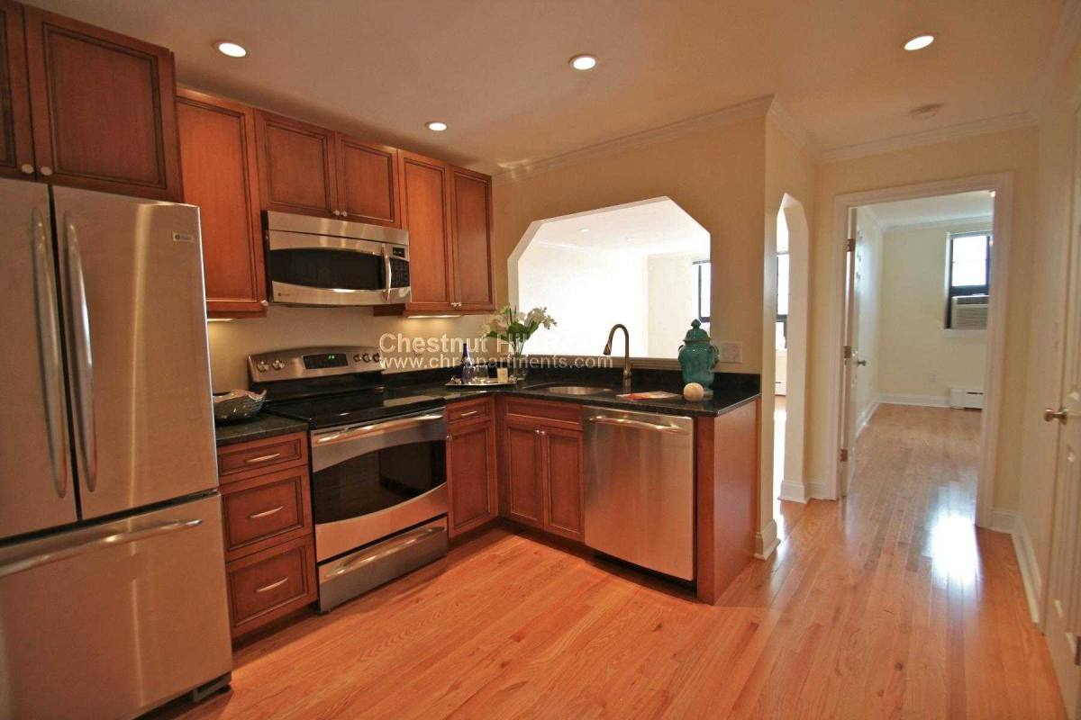 Apartment for rent at 65 Brattle St, Cambridge, MA 02138