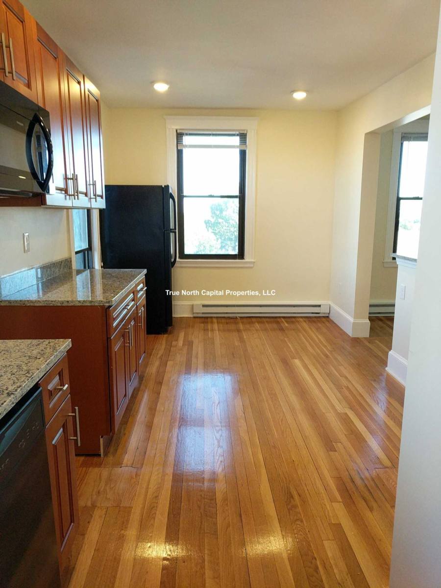 Apartment for rent at 384 Broadway, Somerville, MA 02145