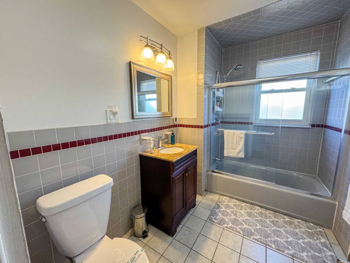 Apartment for rent at 33 Clay St #3, Cambridge, MA 02140