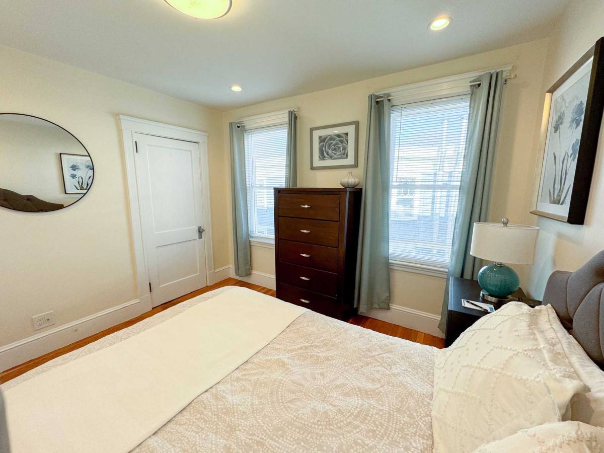 Apartment for rent at 33 Clay St #3, Cambridge, MA 02140