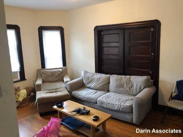Apartment for rent at 141 College Ave #1, Somerville, MA 02144