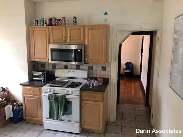 Apartment for rent at 141 College Ave #1, Somerville, MA 02144