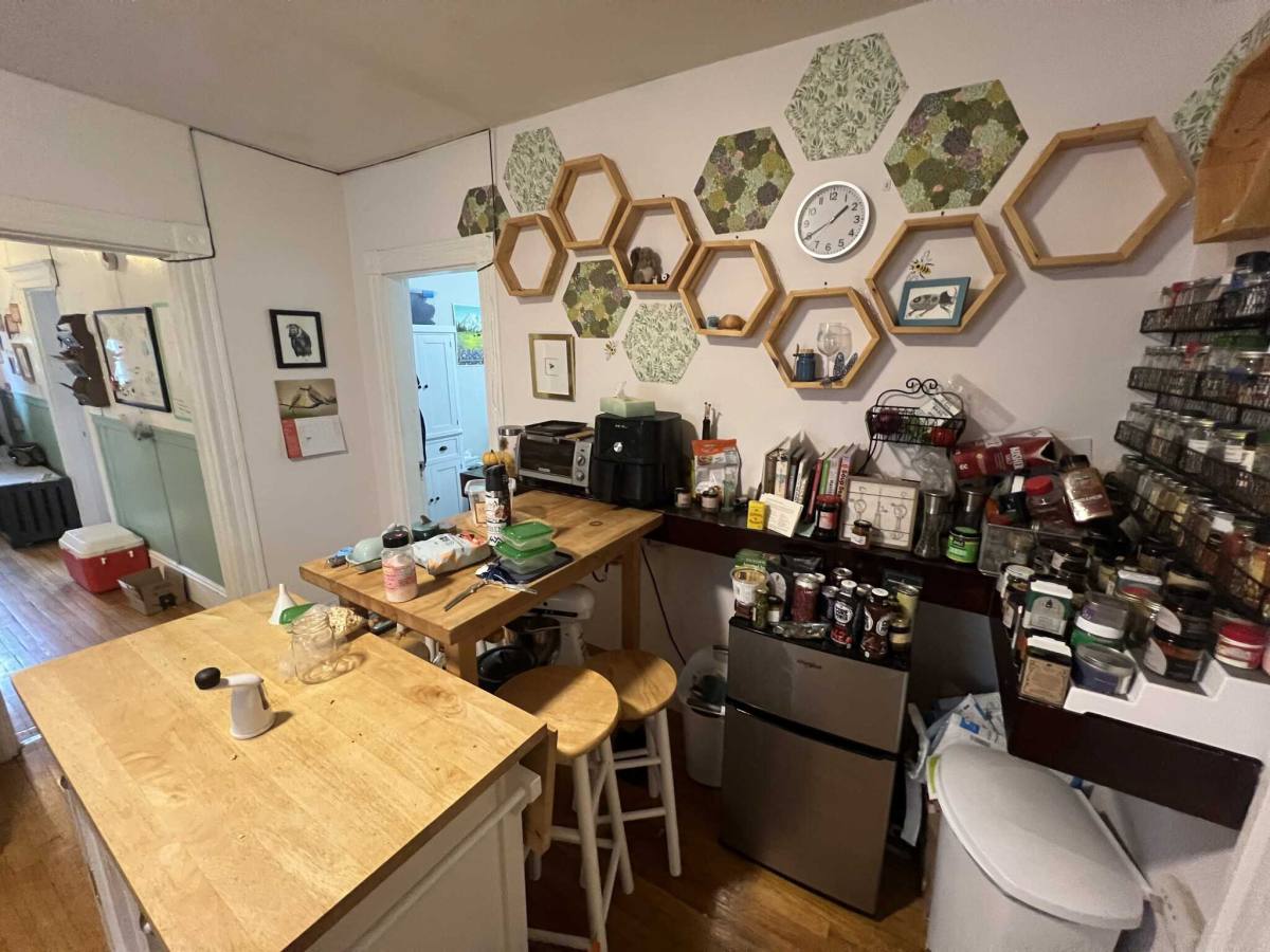 Apartment for rent at 39 Cameron, Somerville, MA 02144