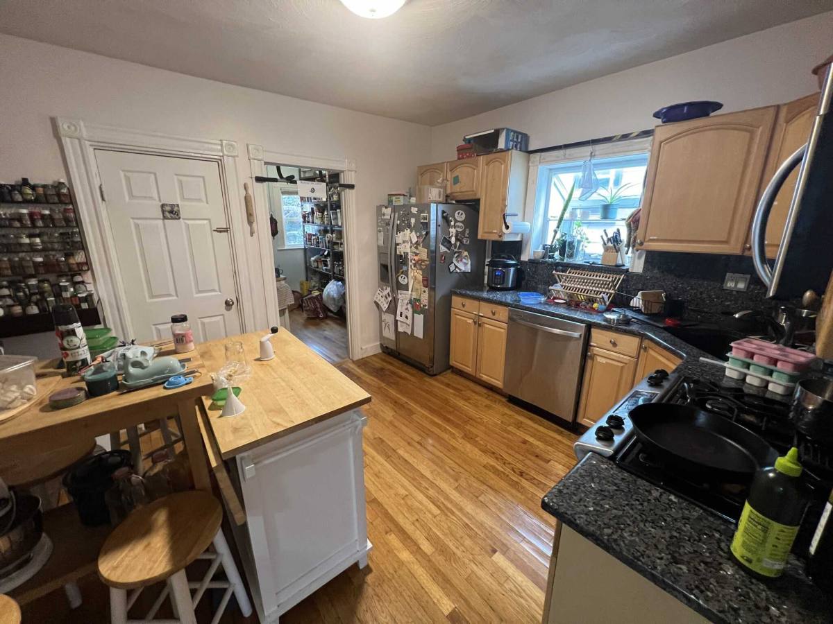Apartment for rent at 39 Cameron, Somerville, MA 02144