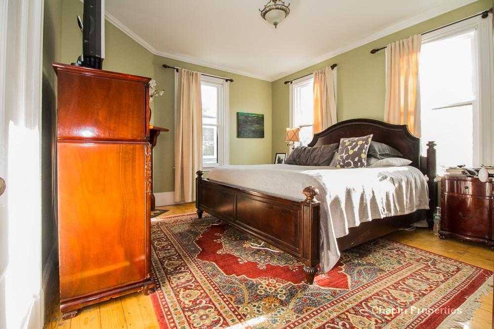 Apartment for rent at 162 Cypress St, Brookline, MA 02445