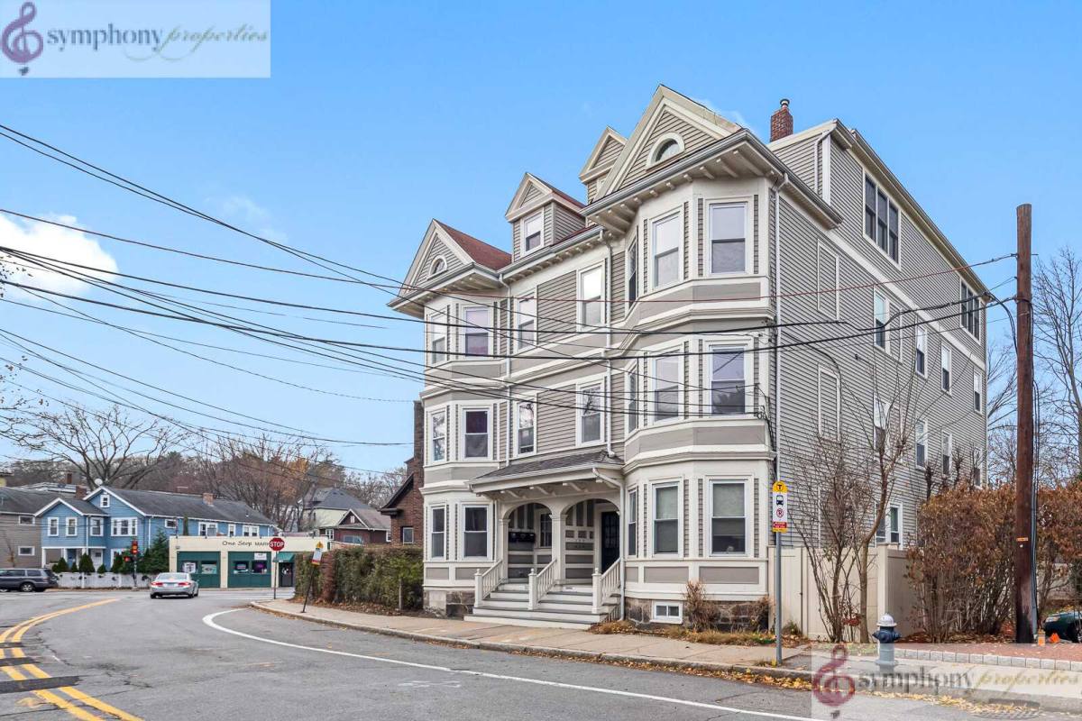 Apartment for rent at 205 High St, Brookline, MA 02445