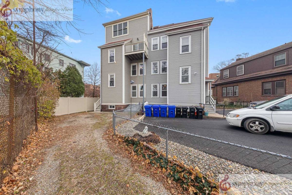 Apartment for rent at 205 High St, Brookline, MA 02445