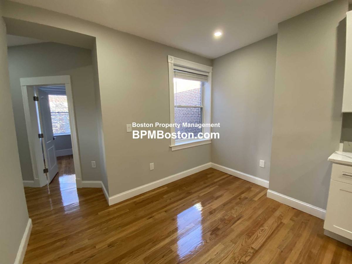 Apartment for rent at 13 Kilsyth Rd, Brookline, MA 02445