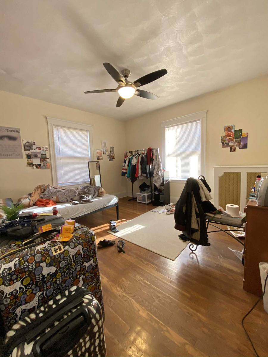 Apartment for rent at 140 Commonwealth Ave, Chestnut Hill, MA 02467
