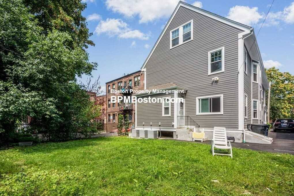 Apartment for rent at 13 Woodside Ave, Jamaica Plain, MA 02130