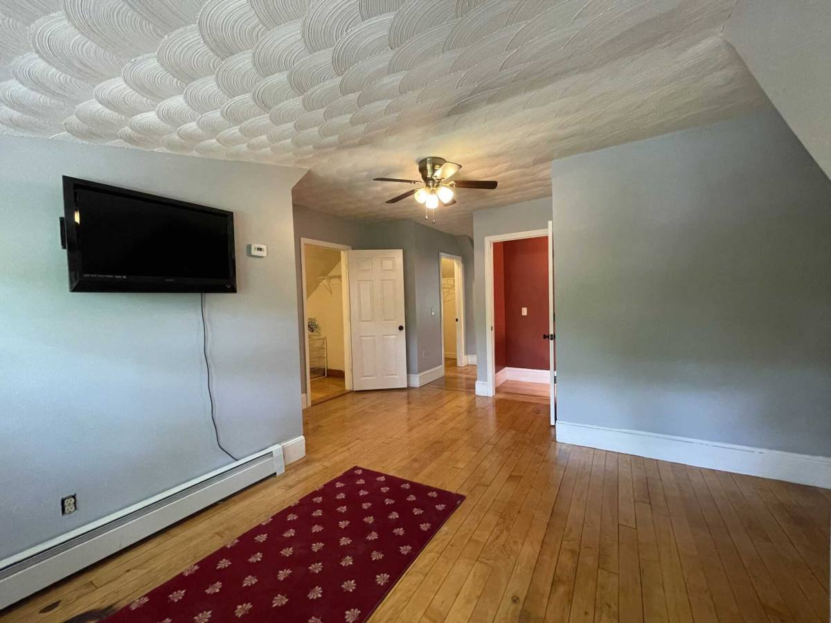 Apartment for rent at 144 Bellevue St, West Roxbury, MA 02132