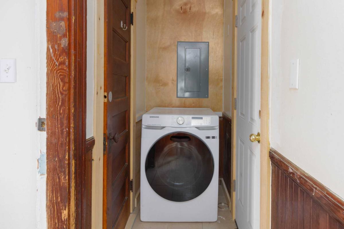 Apartment for rent at 18 Perkins St, Worcester, MA 01605