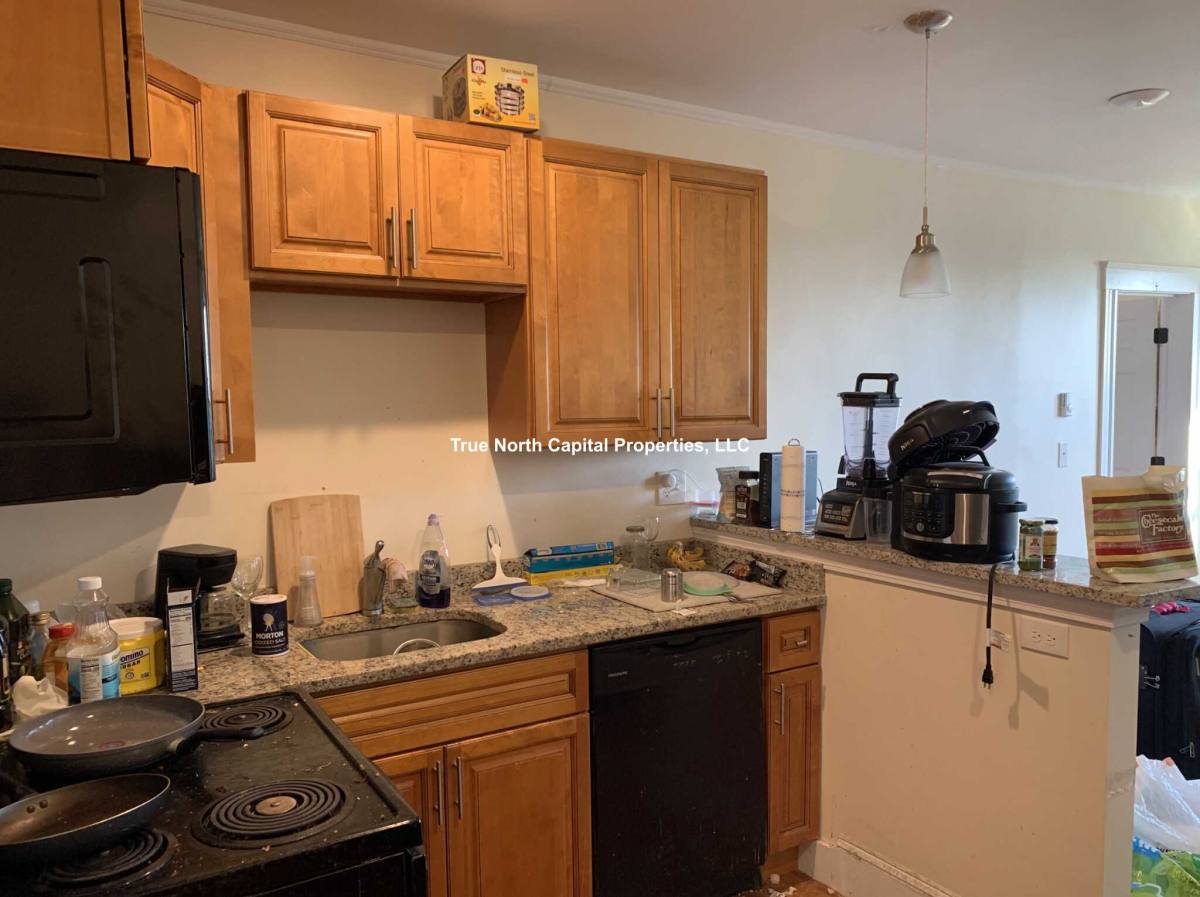 Apartment for rent at 387 Broadway, Somerville, MA 02145