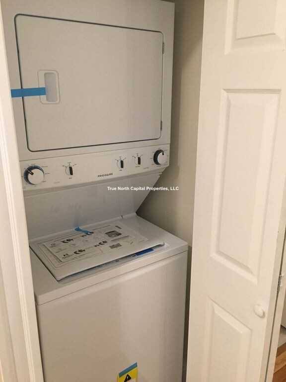 Apartment for rent at 387 Broadway, Somerville, MA 02145