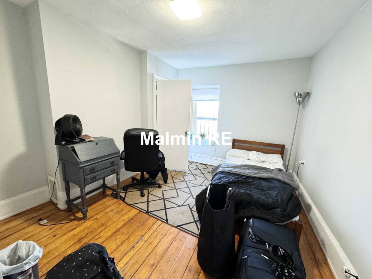 Apartment for rent at 96 Mount Pleasant Ave, Roxbury, MA 02119