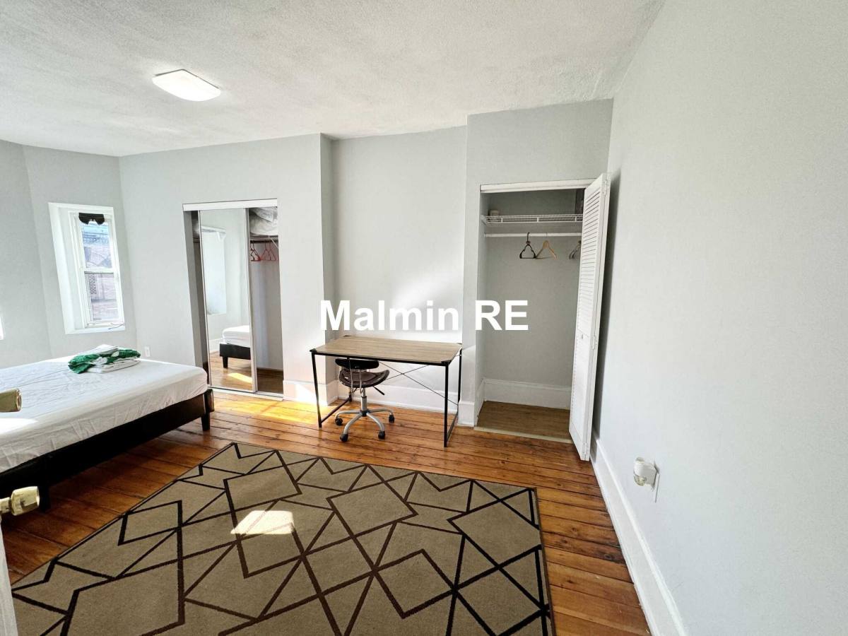 Apartment for rent at 96 Mount Pleasant Ave, Roxbury, MA 02119